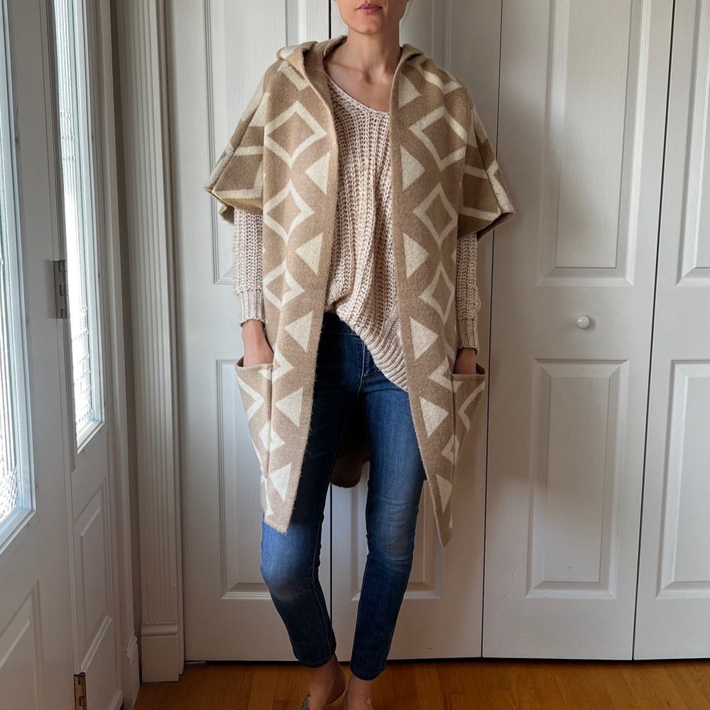 bishop + young Diamond Pattern Hooded Vest/Shrug/Cape/Sweater